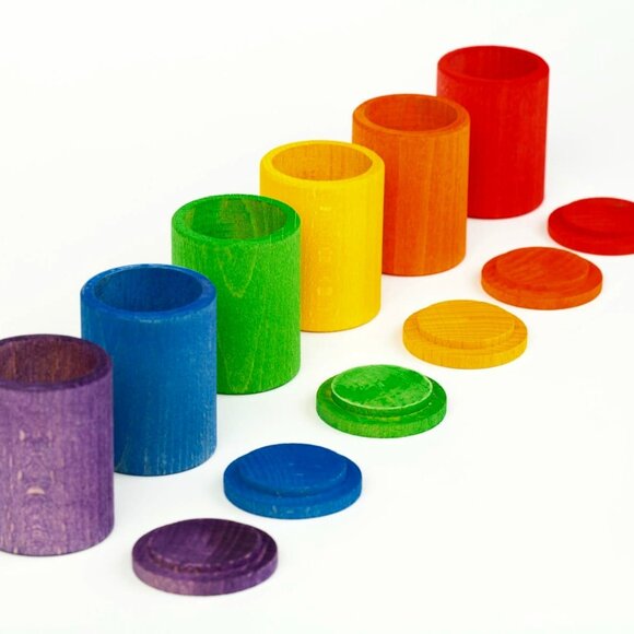 NWT Grapat Wooden Toys 6 Coloured Cups With Lids - Picture 1 of 4